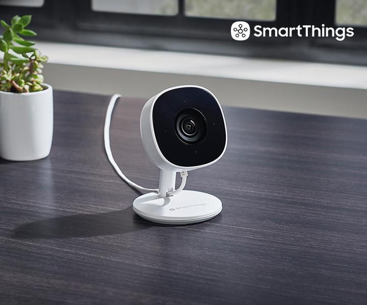 Retail IP Live-Streaming Camera w/ 2-way Audio & People Detection